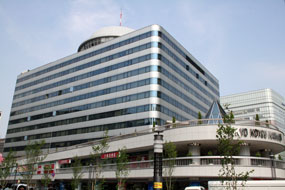 有楽町駅前店（東京）  宝塚アン